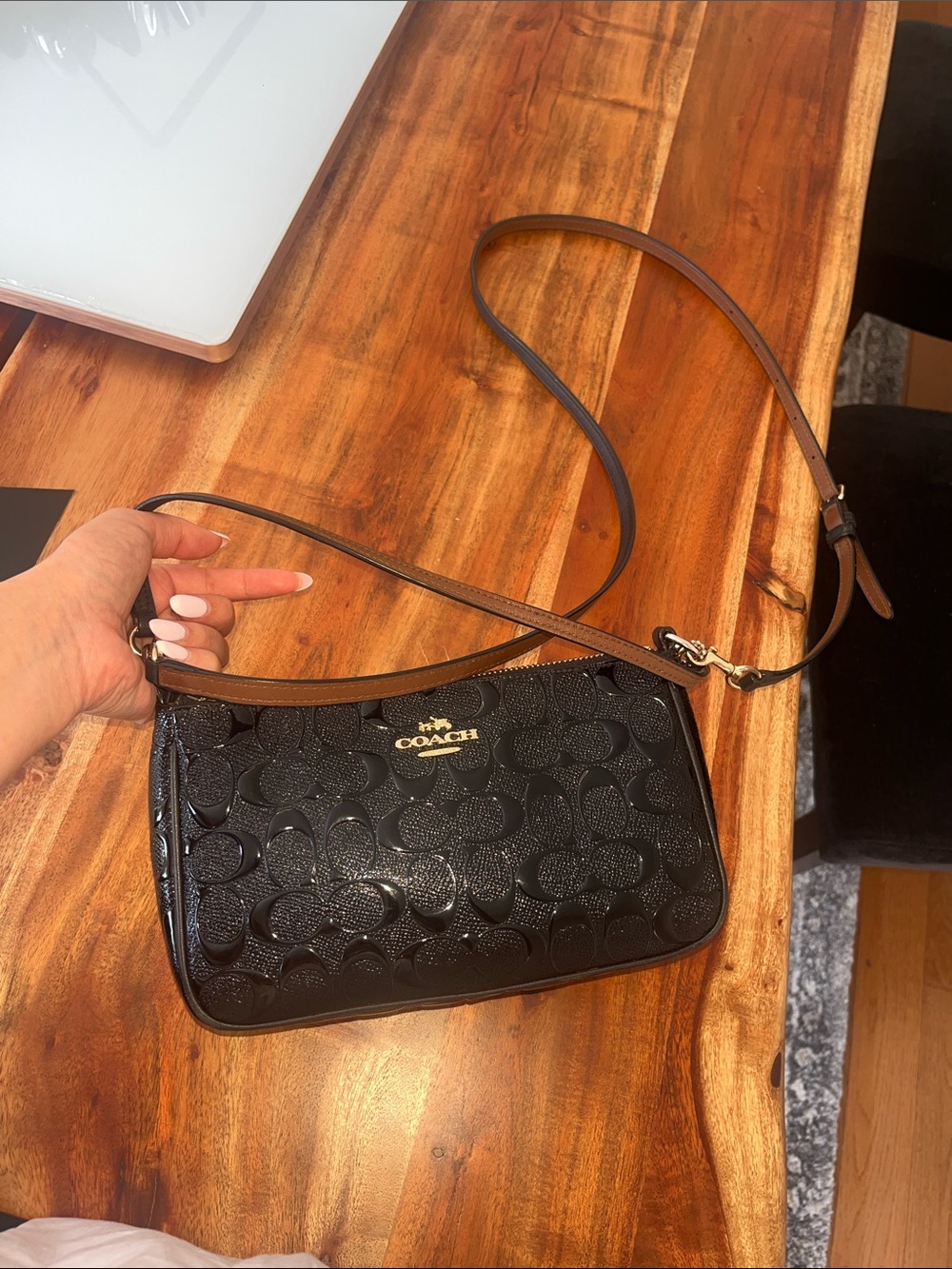 Coach Black Signature Embossed Leather Crossbody Shoulder Bag - Picture 9 of 10